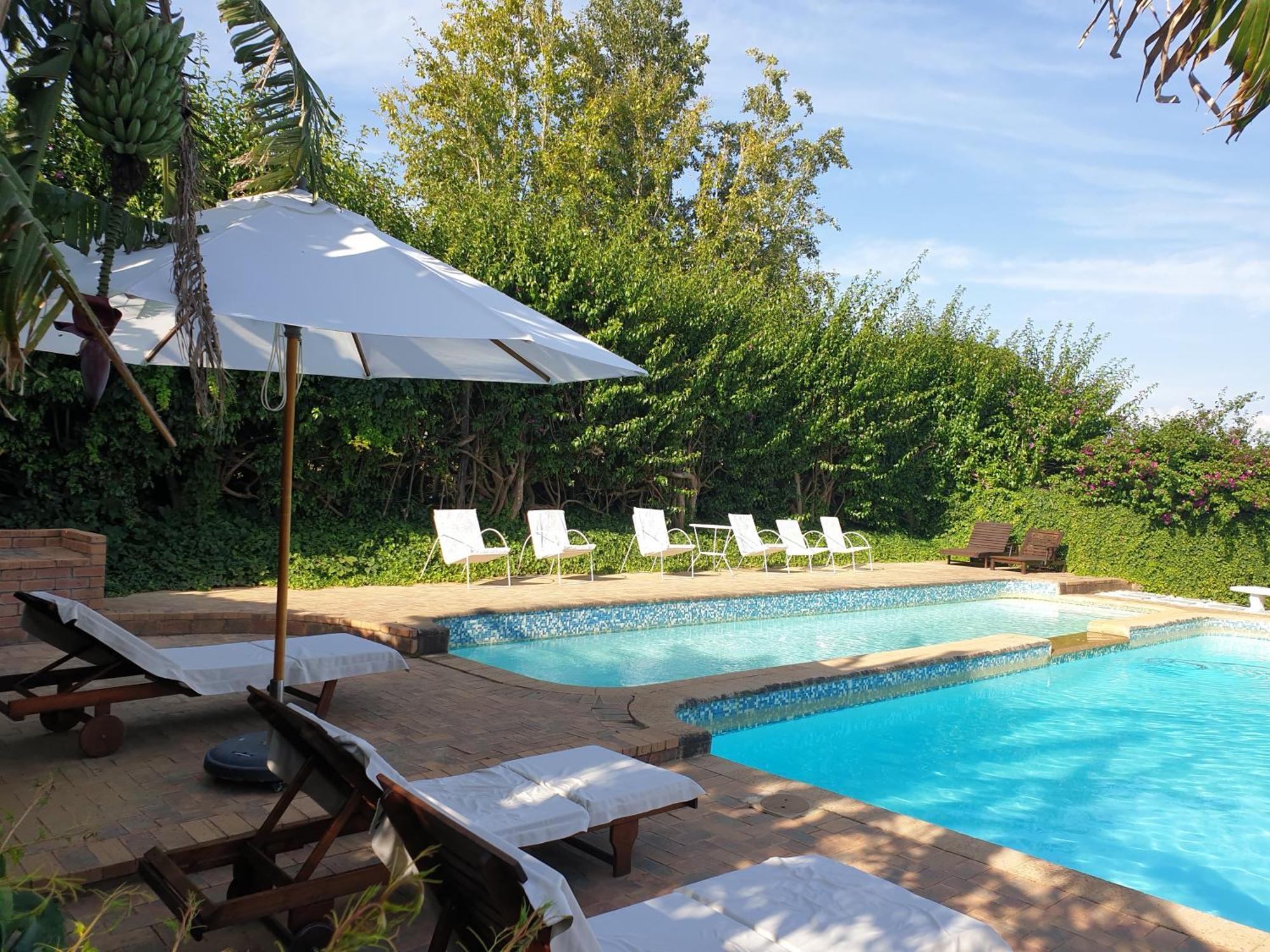 Aan-Den-Weg Villa Stellenbosch Buitenkant foto